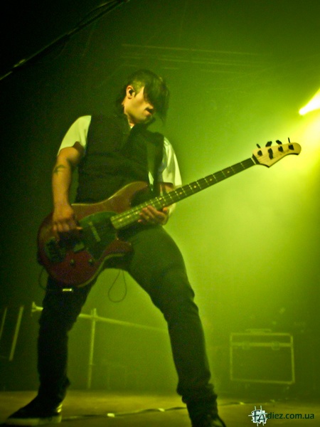 Tobin Esperance  (Papa Roach)