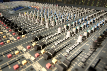 Партії регіонів не подобається українська музика в ефірі