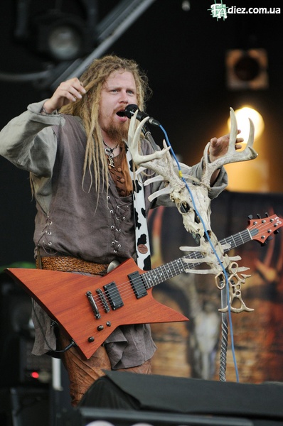 Korpiklaani.