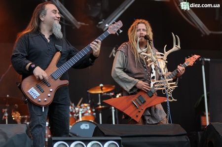Korpiklaani.