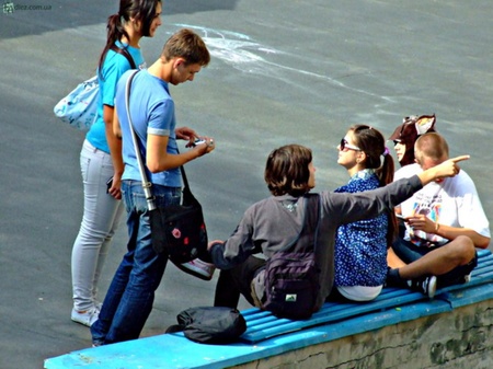 Народ збирається