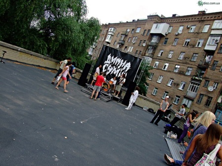 Димна Суміш знімає новий кліп