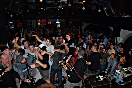 Death Before Dishonor та xDeviantx