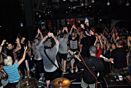 Death Before Dishonor та xDeviantx