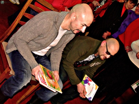 З книгою до дітей