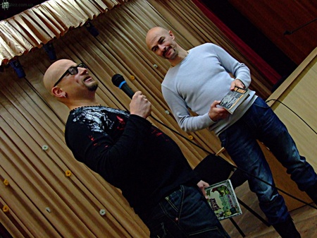 З книгою до дітей