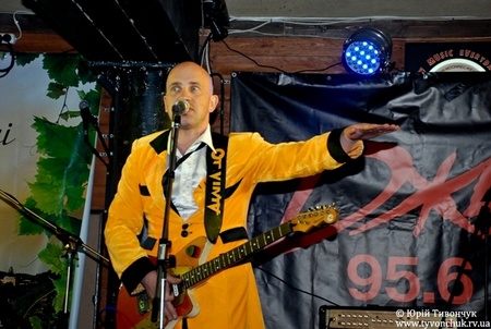 Не попса 2010