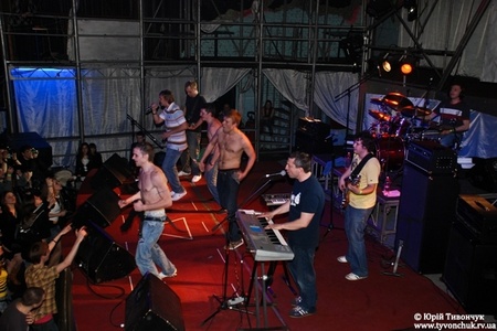 Тартак презентував альбом Опір Матеріалів 21 квітня 2010 "Bingo" (фото)