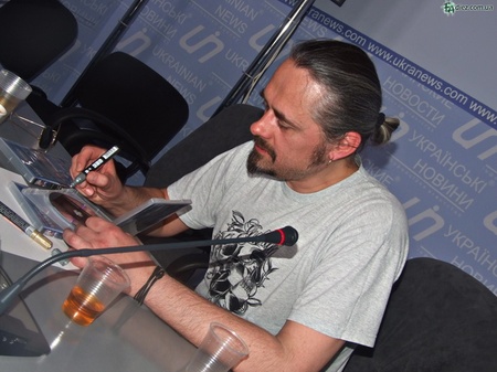 Українські музиканти привітали Віктора Придувалова з 40-річчям