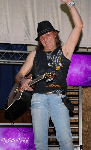 Серго Чантурія