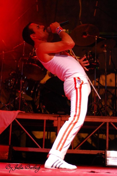  У Києві виступли Dios Salve a la Reina 19 червня