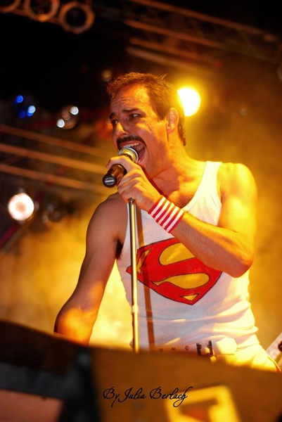  У Києві виступли Dios Salve a la Reina 19 червня