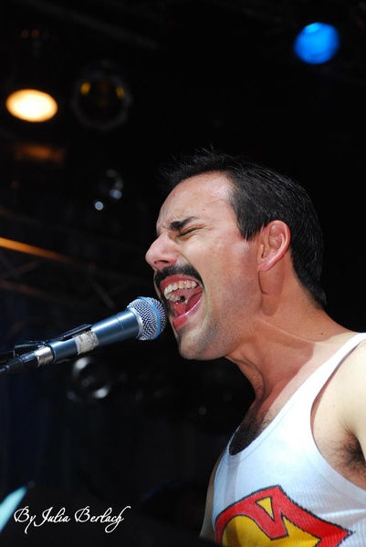  У Києві виступли Dios Salve a la Reina 19 червня