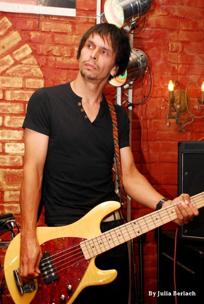  YouCrane відсвяткували Іванову Ніч в арт-клубі "44". 23 червня