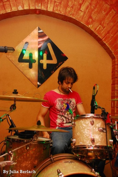 Switch On the Light відсвяткували Іванову Ніч в арт-клубі "44". 23 червня