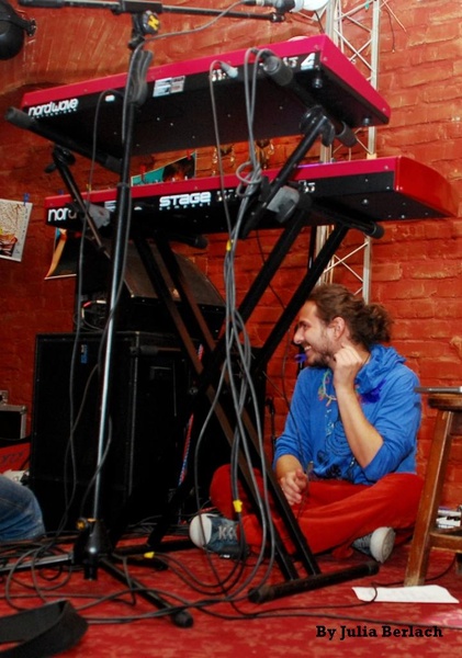 Switch On the Light відсвяткували Іванову Ніч в арт-клубі "44". 23 червня