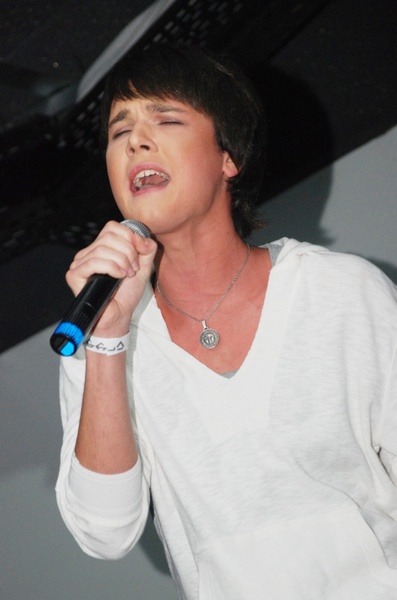 Борис Апрель