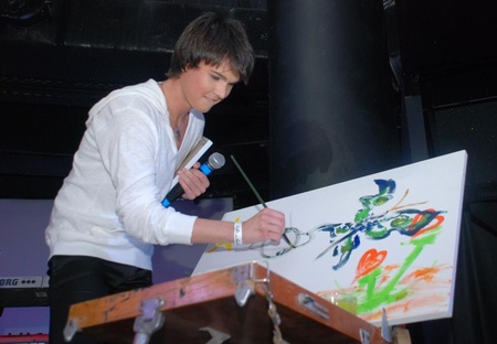 Борис Апрель намалював планету "МЫ"