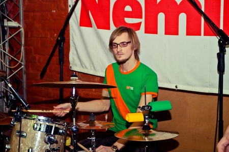 и друг мой грузовик