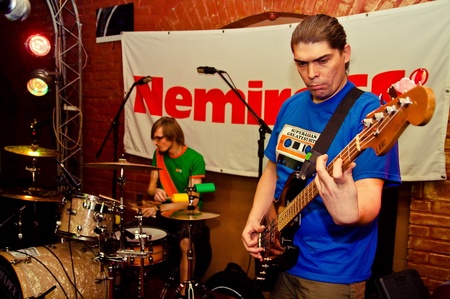 и друг мой грузовик