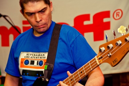 и друг мой грузовик