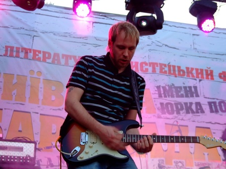 Київська барикада