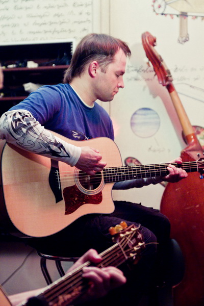 Маша и медведи@Диван