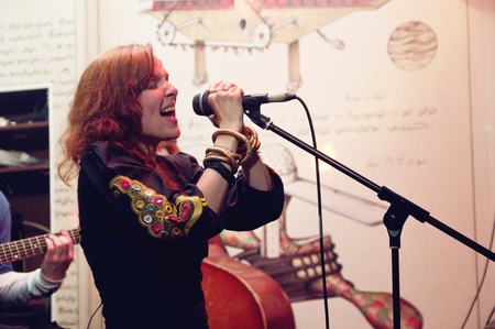 Маша и медведи@Диван