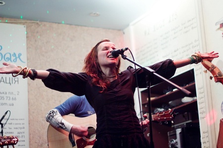 Маша и медведи@Диван